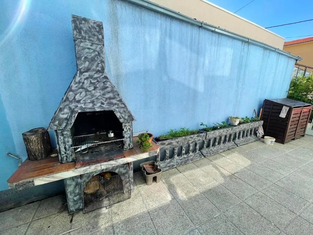 Cozy Seaside Apartment In Jadranovo, 24 Sqm, Ocean View  Jadranovo