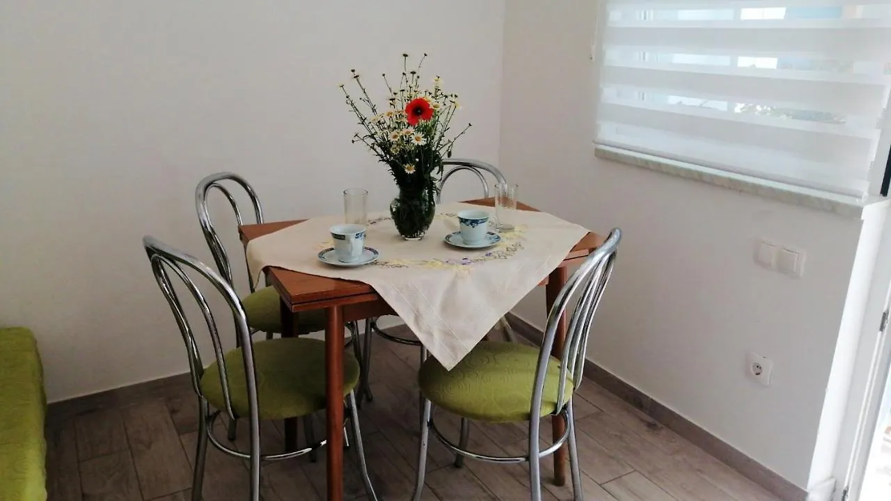 Cozy Seaside Apartment In Jadranovo, 24 Sqm, Ocean View