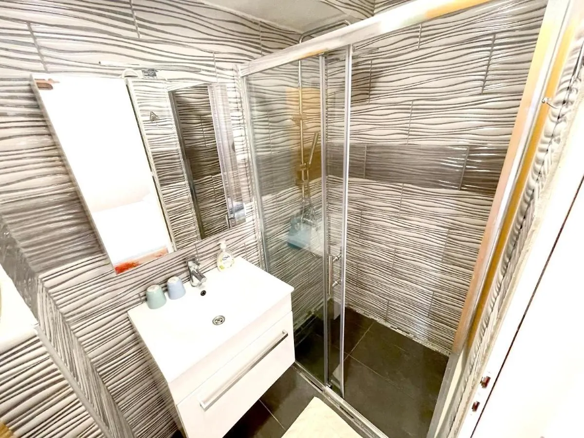 Cozy Seaside Apartment In Jadranovo, 24 Sqm, Ocean View Croatia